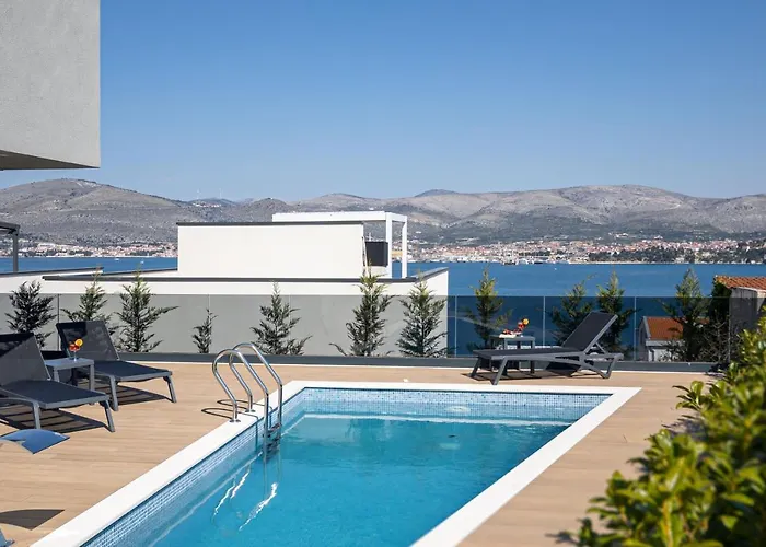 360 Vila Trogir