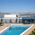 360 Vila Trogir
